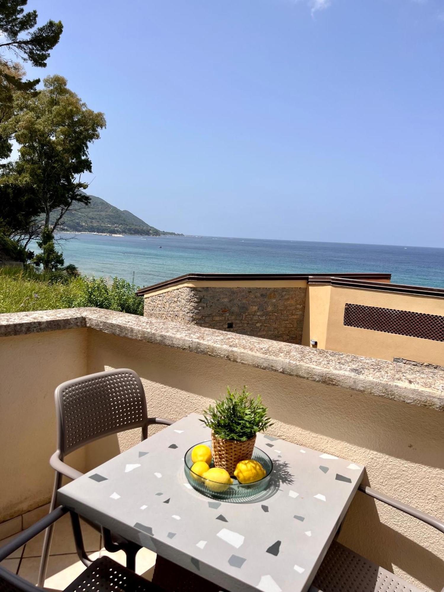 Residenza Fontanelle-Beach Resort サンタ・マリア・ディ・カステッラバーテ エクステリア 写真